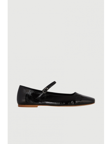 Julieta Mary Janes in Black Patent Leather Le MVP de beaucoup