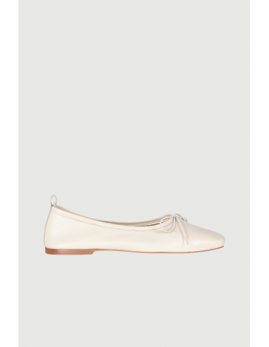 Sienna Ballet Flats in Ivory Leather Les magasins à Paris et en Île-de-France